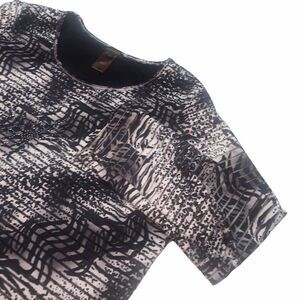 Womens top size Large long sleeve ribbed Rhinestones Multiples Lined Black white